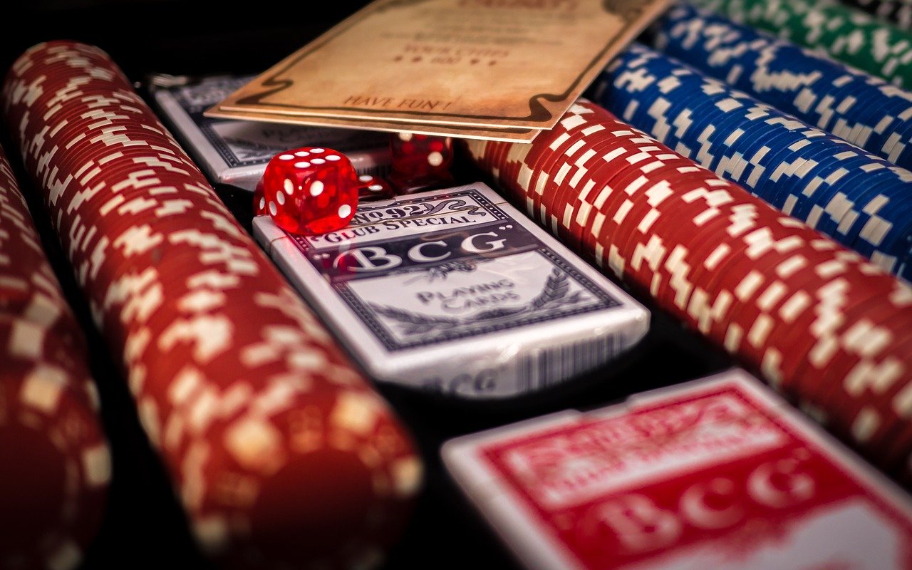 How to play poker? The Ultimate Guide