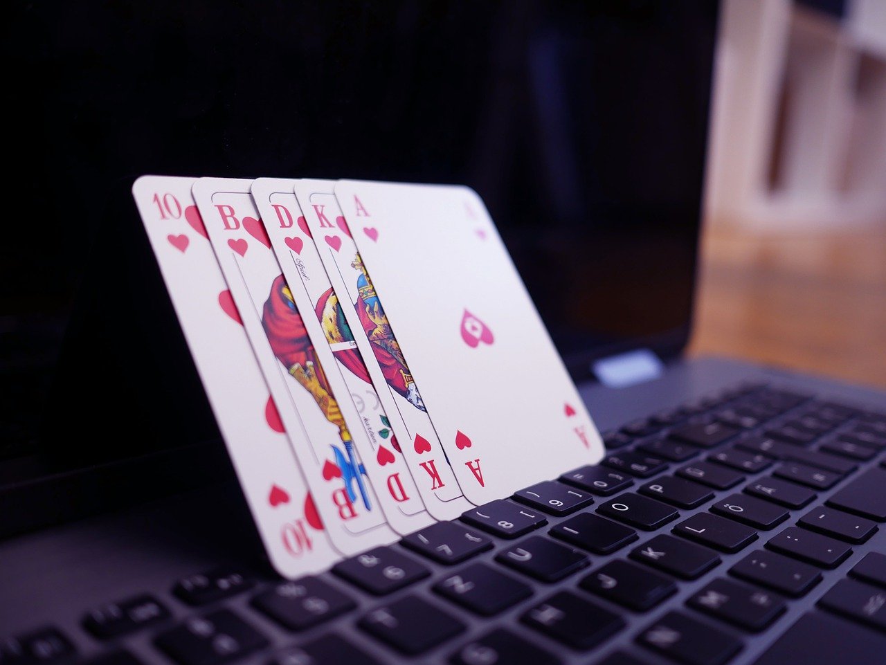 Dos and Don’ts Of Online Poker: Beginner-Friendly